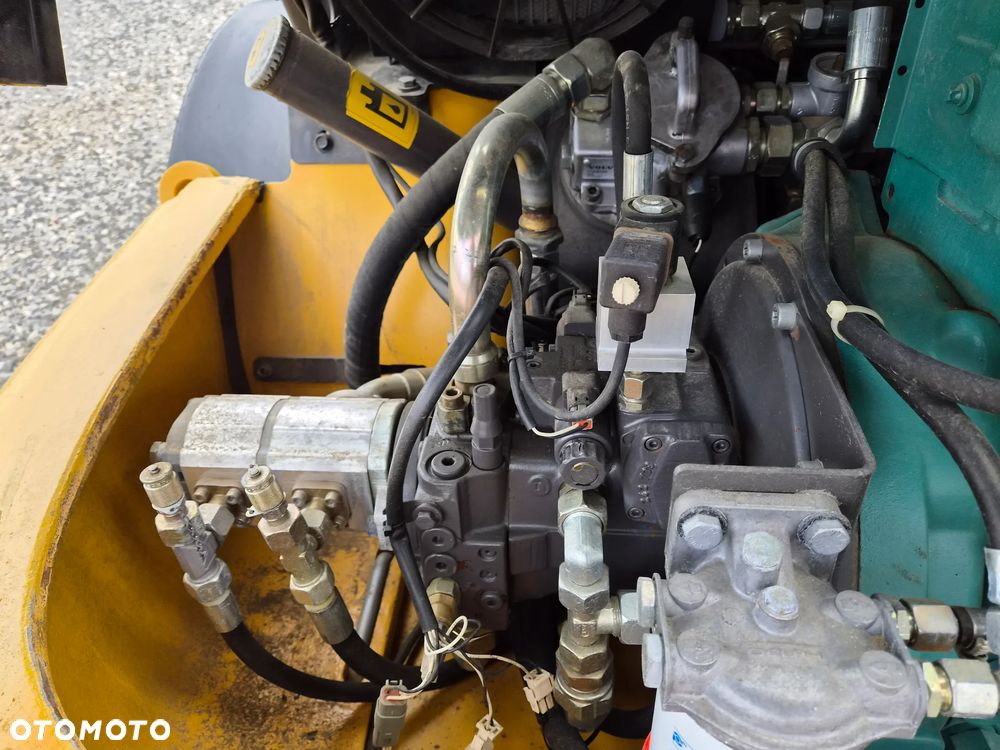 Volvo L25B - 11