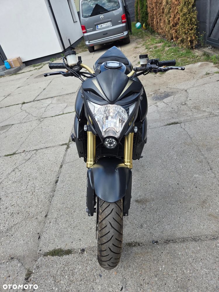 Honda CB - 12
