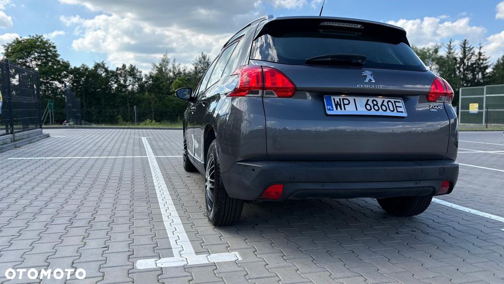 Peugeot 2008 1.2 Pure Tech Style S&S - 6