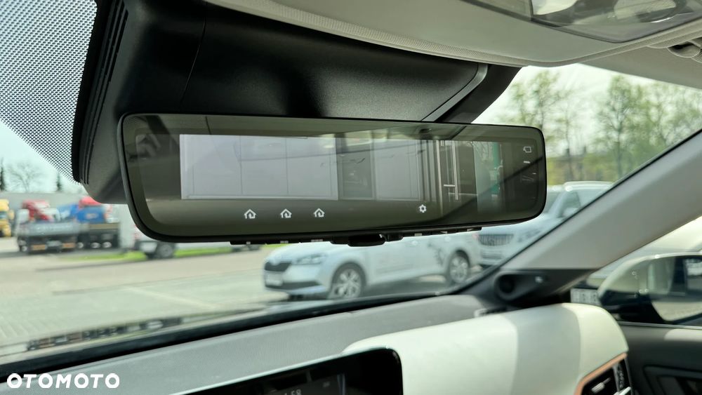 Toyota Mirai Luxury - 19