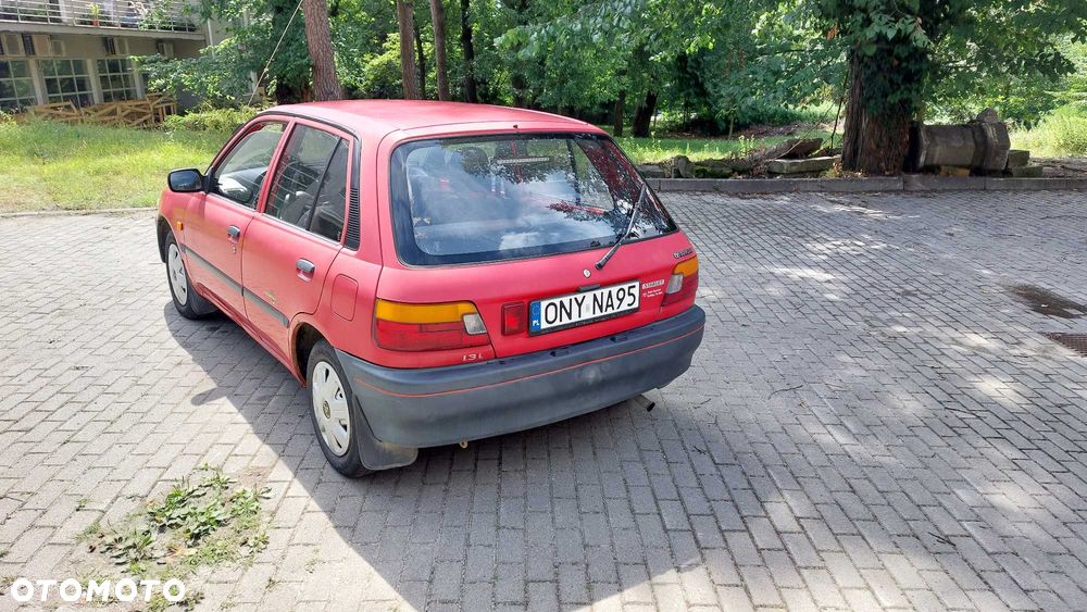 Toyota Starlet - 4