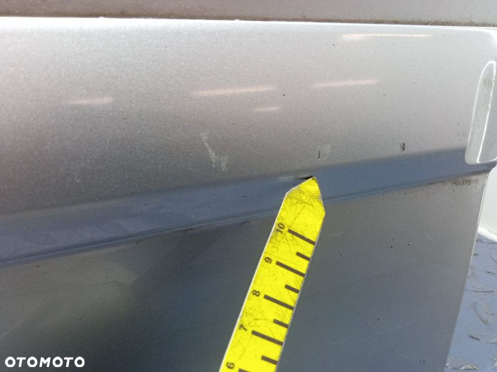 OPEL ASTRAIII H  DRZWI TYŁ PRAWE TYLNE 2AU - 11