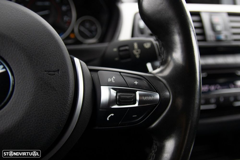 BMW 330 e iPerformance Pack M - 20