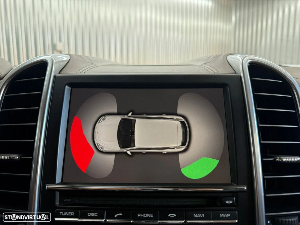 Porsche Cayenne S Hybrid - 11