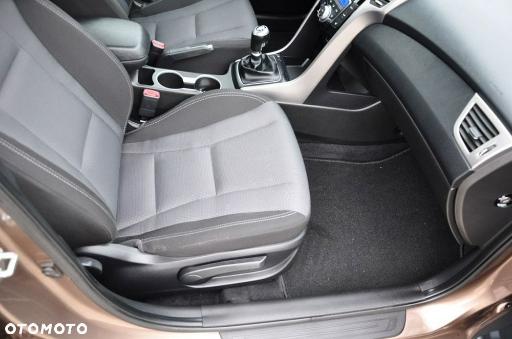Hyundai i30 - 28