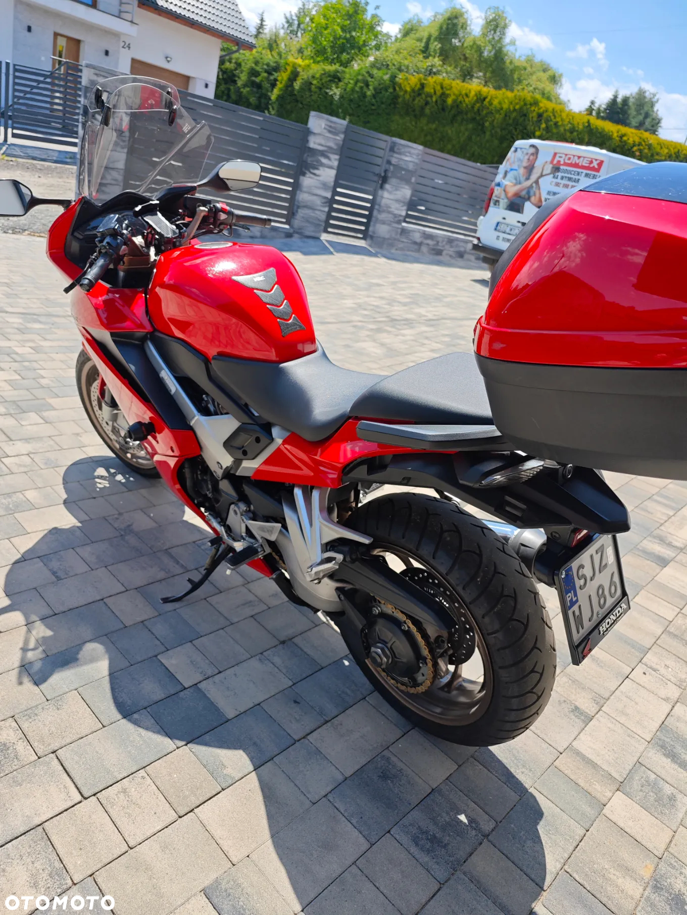 Honda VFR - 4