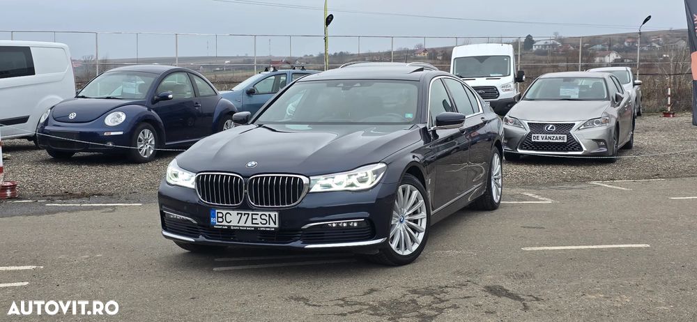 BMW Seria 7 740e iPerformance - 1