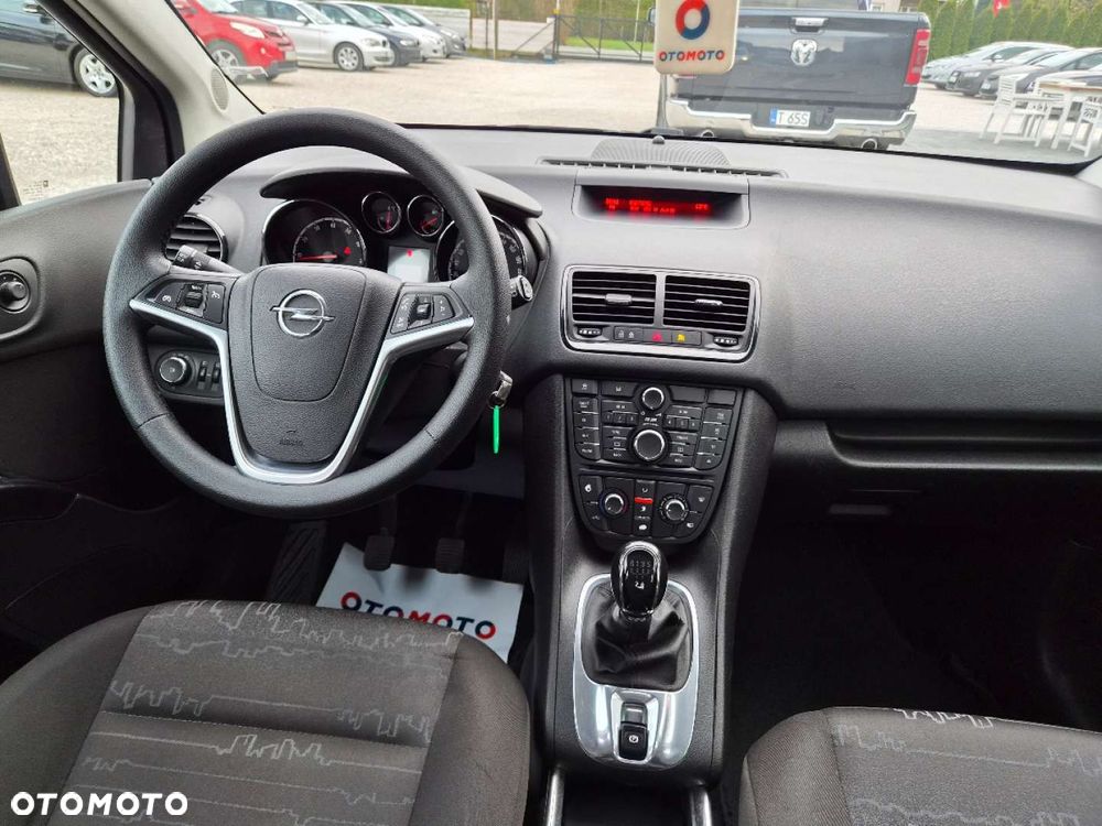Opel Meriva - 8