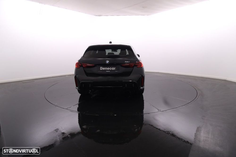 BMW 118 d Pack Desportivo M - 7