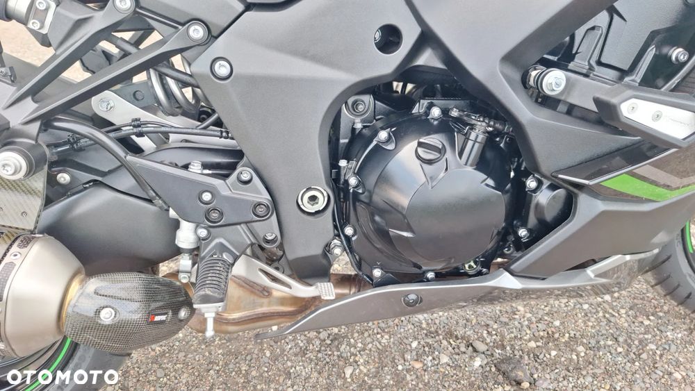 Kawasaki Ninja 1000 SX - 16