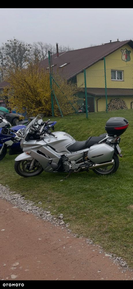 Yamaha FJR - 1