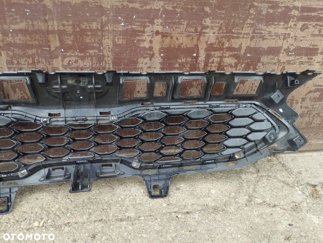 Grill Atrapa Kia Ceed III 3 2018-2021 86350-J7010 - 3