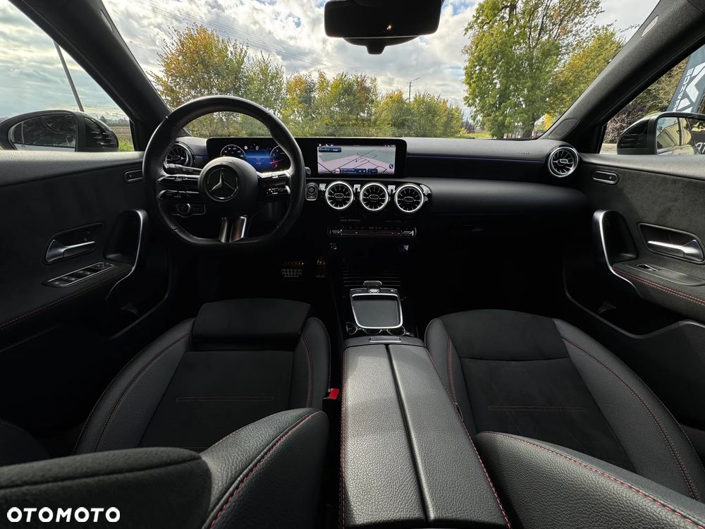Mercedes-Benz Klasa A 200 4-Matic AMG Line 8G-DCT - 13