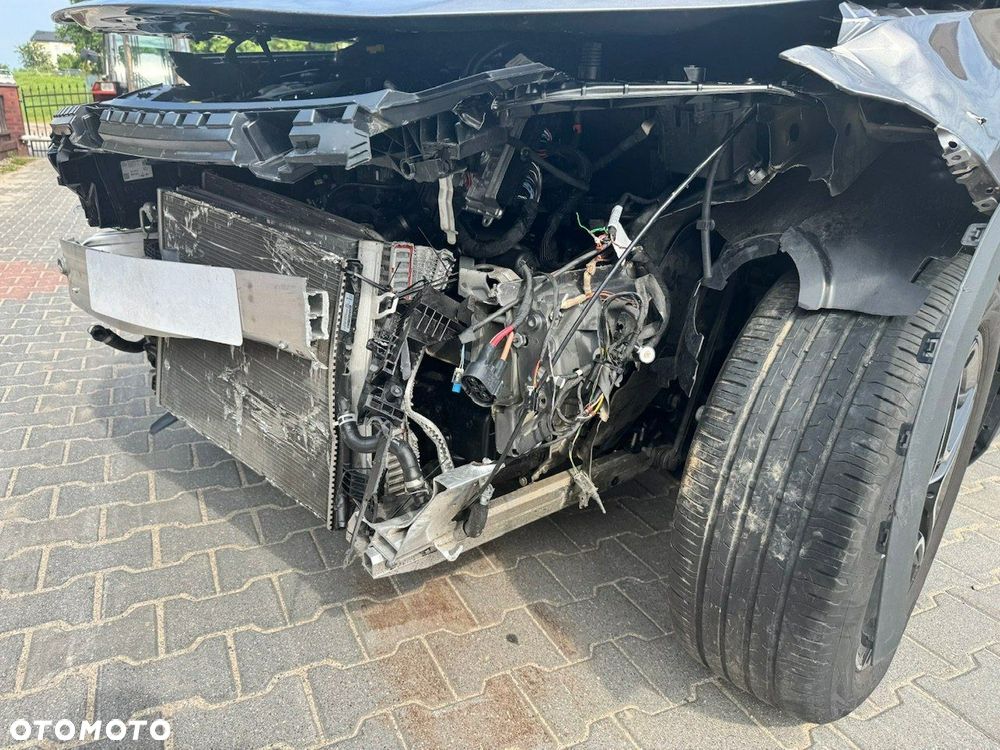 Mercedes-Benz GLA - 15