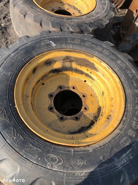 Cat TH 220b | Cat TH 330b | Cat TH 337 -  Koła Komplet - 1