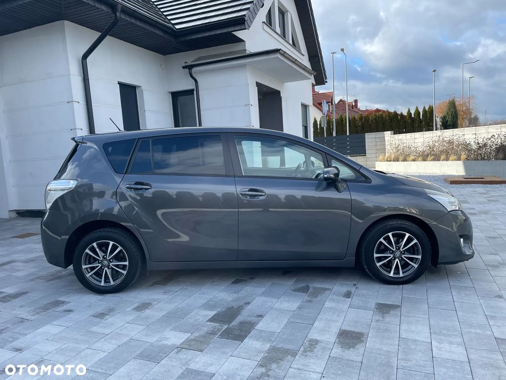 Toyota Verso 1.6 D-4D Prestige - 4