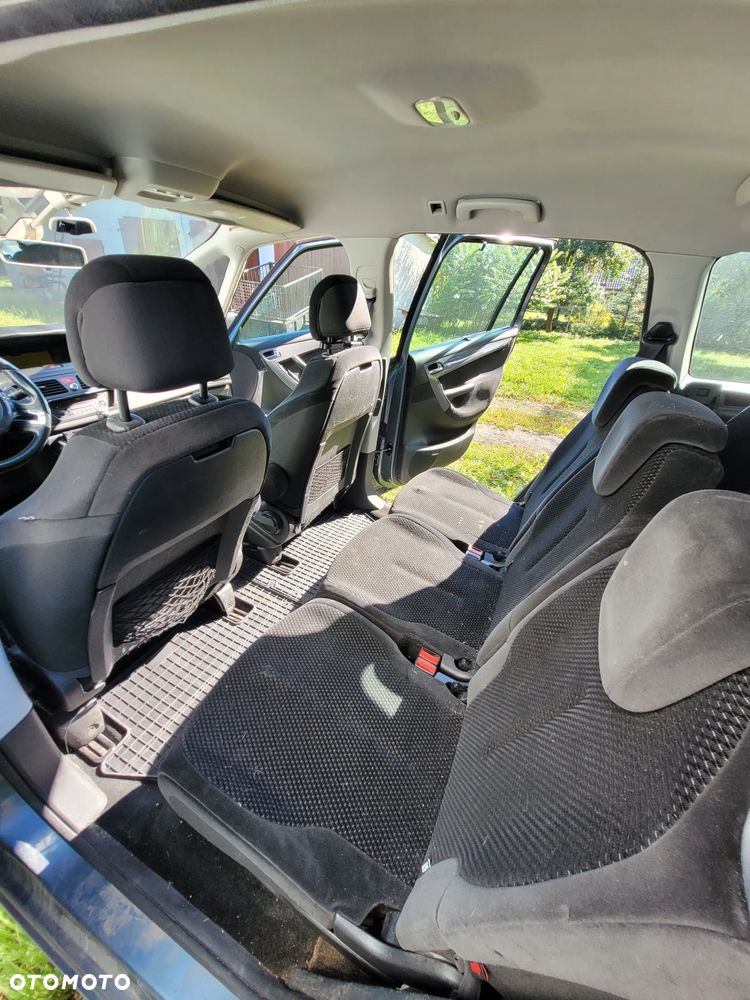 Citroën C4 Picasso - 21