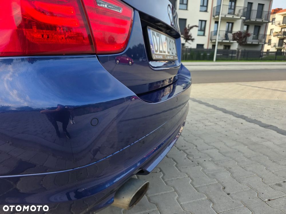 BMW Seria 3 320d - 28