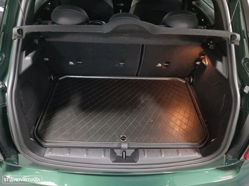 MINI 5 Portas Cooper SD Sport Aut. - 17