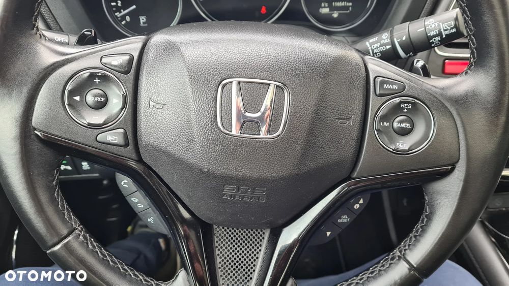 Honda HR-V 1.5 i-VTEC CVT Executive - 22