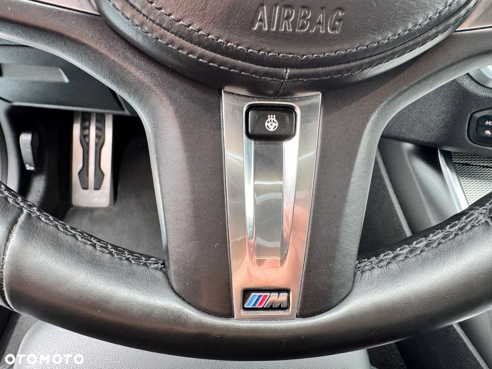 BMW Seria 3 318i M Sport - 24