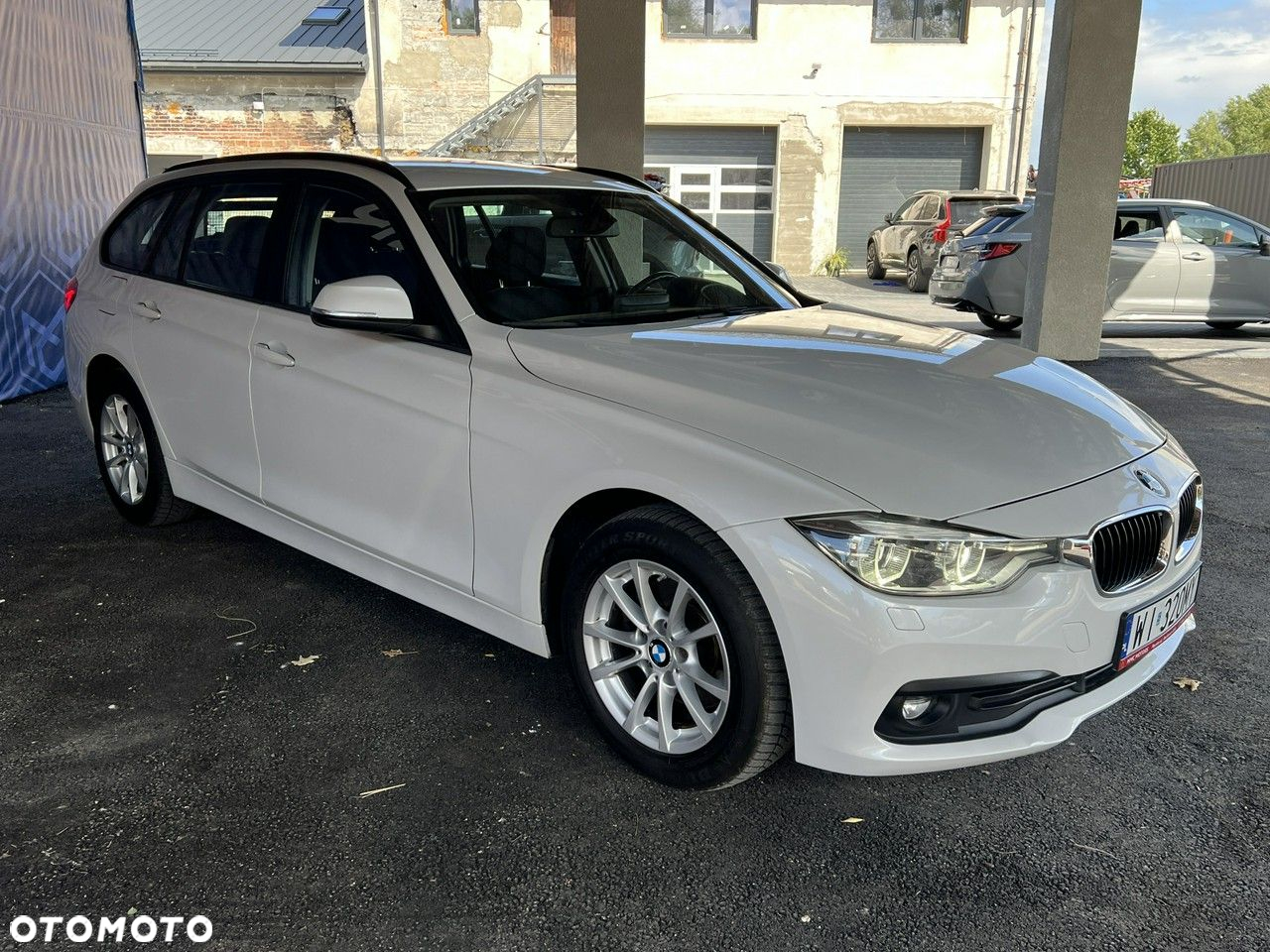 BMW Seria 3 - 16