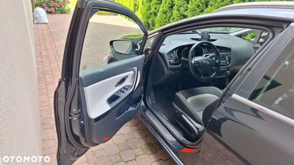 Kia Ceed - 15