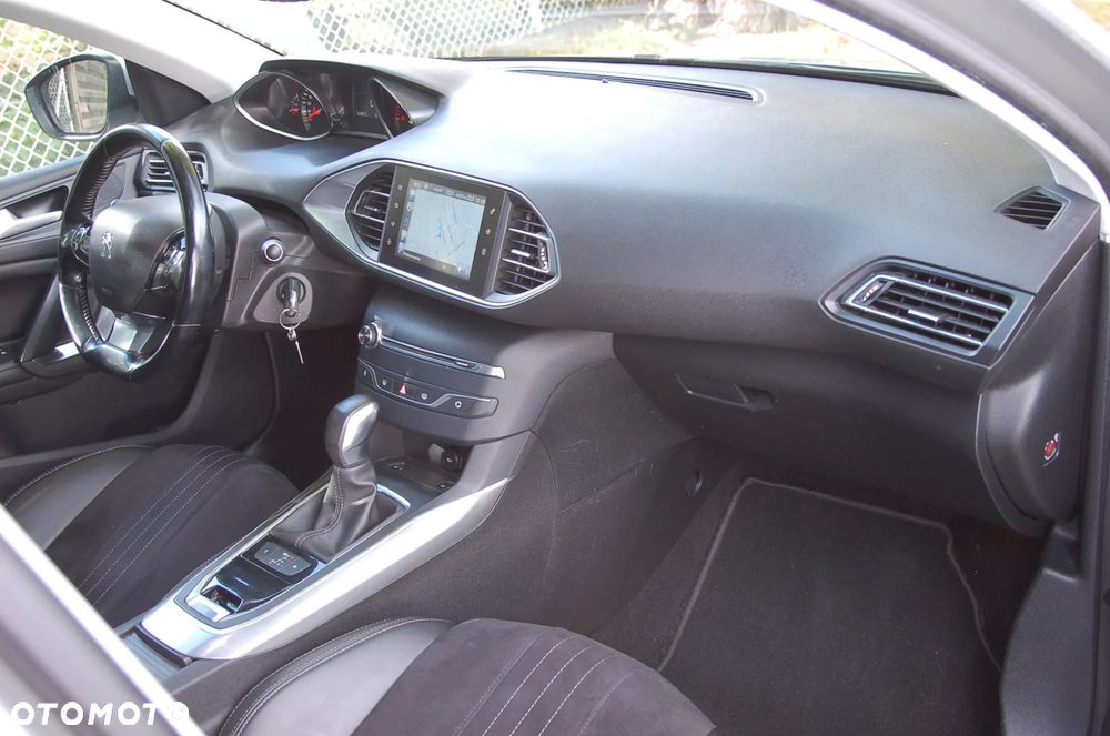 Peugeot 308 BlueHDi FAP 120 EAT6 Stop&Start Allure - 10