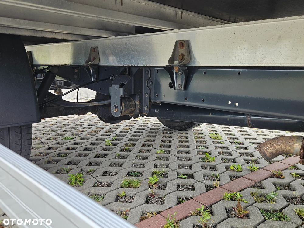 Iveco Daily 35-150, Kontener 8 palet - 9