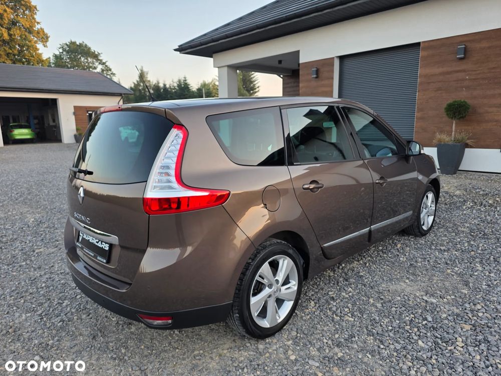 Renault Grand Scenic 1.6 16V 110 Dynamique - 9