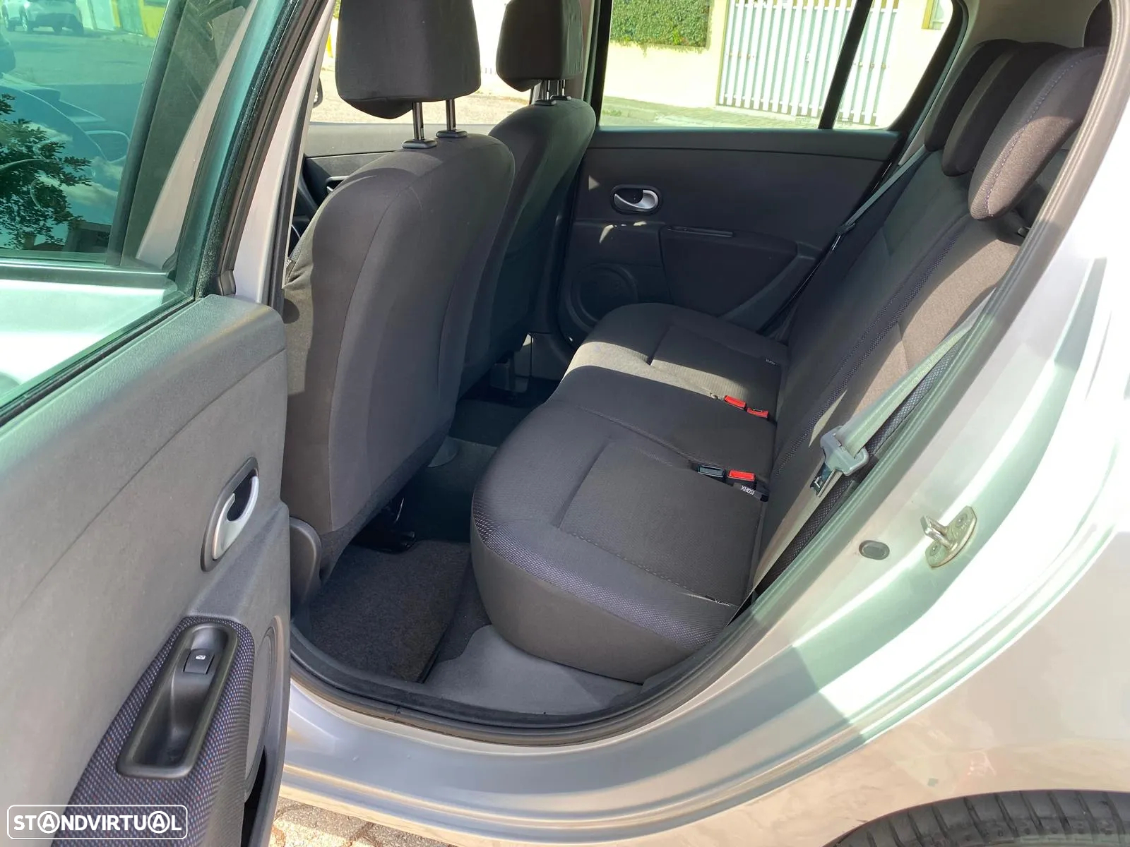 Renault Clio 1.2 16V Dynamique S - 7