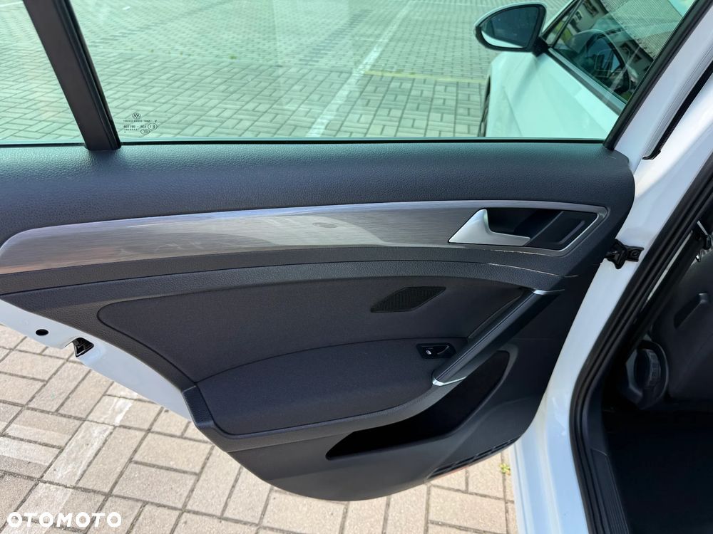 Volkswagen Golf 2.0 TDI BlueMotion Technology DSG Allstar - 30