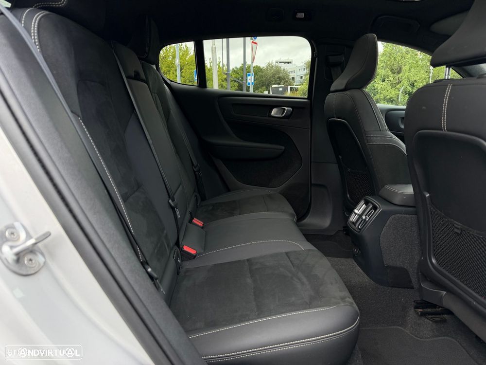 Volvo C40 Recharge Plus - 45