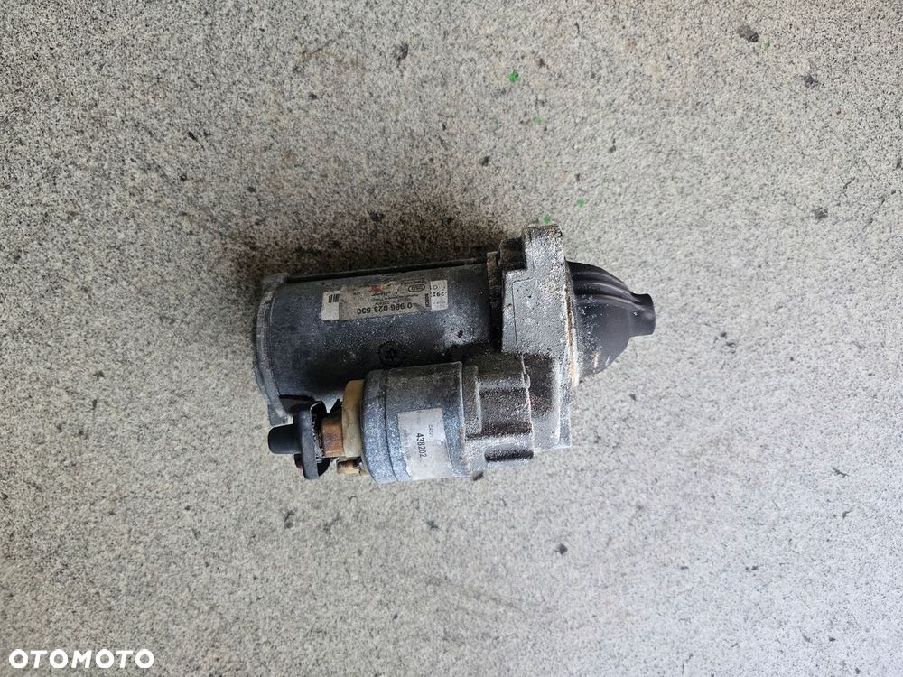 Rozrusznik 0986023530 Renault Master III - 1