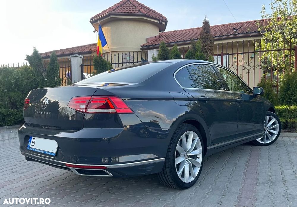 Volkswagen Passat 2.0 TDI DSG Highline - 21