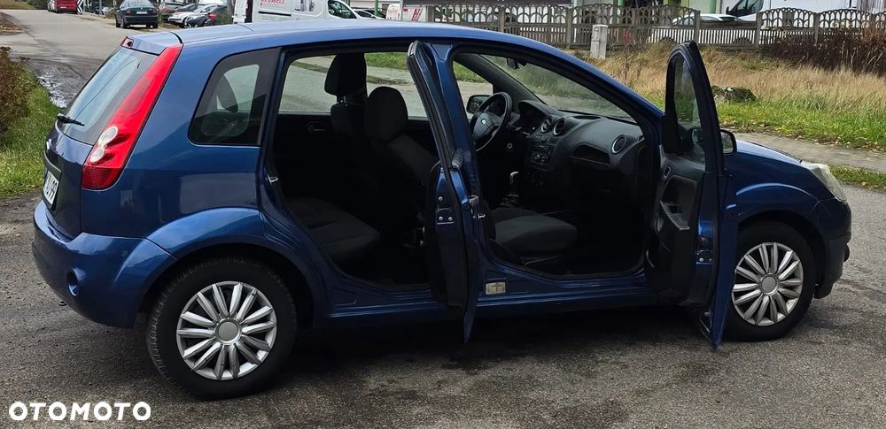 Ford Fiesta 1.3 Connection - 16