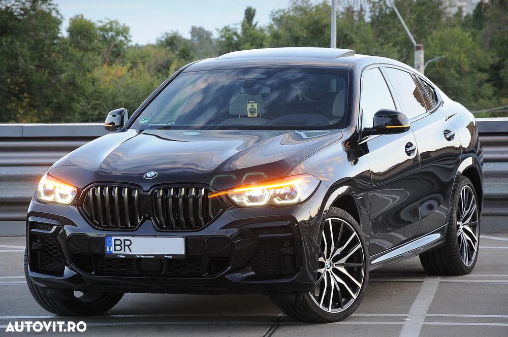 BMW X6 M M50i - 11