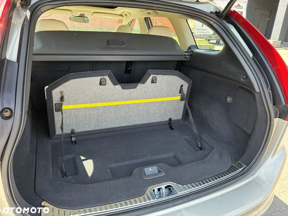 Volvo XC 60 D4 Drive-E Summum - 11