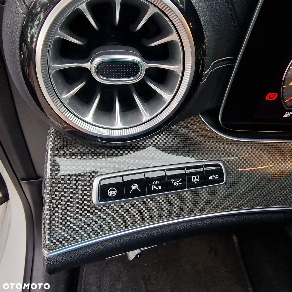 Mercedes-Benz Klasa E AMG 53 4Matic AMG Speedshift 9G-TRONIC - 10