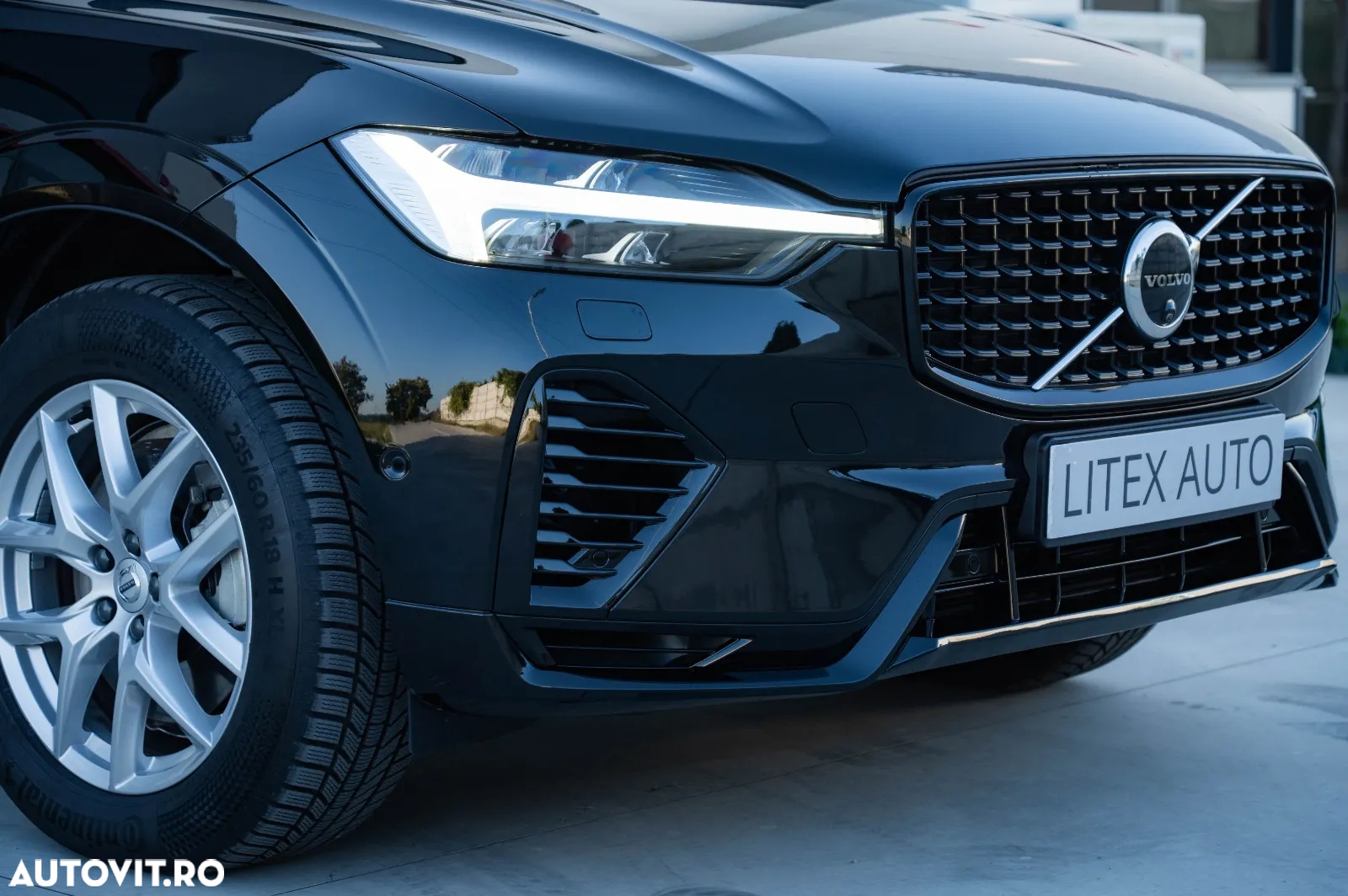 Volvo XC 60 T8 AWD Recharge Plus Dark - 6