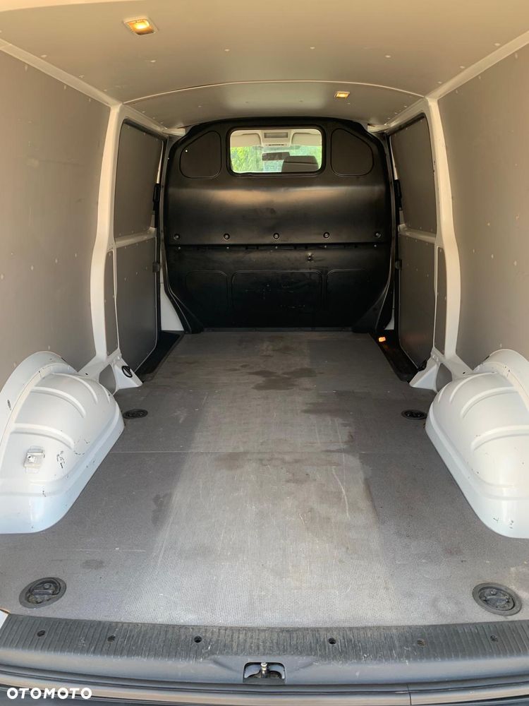Volkswagen Transporter - 25