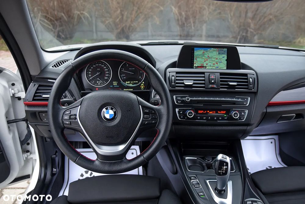 BMW Seria 2 218d Sport Line - 38