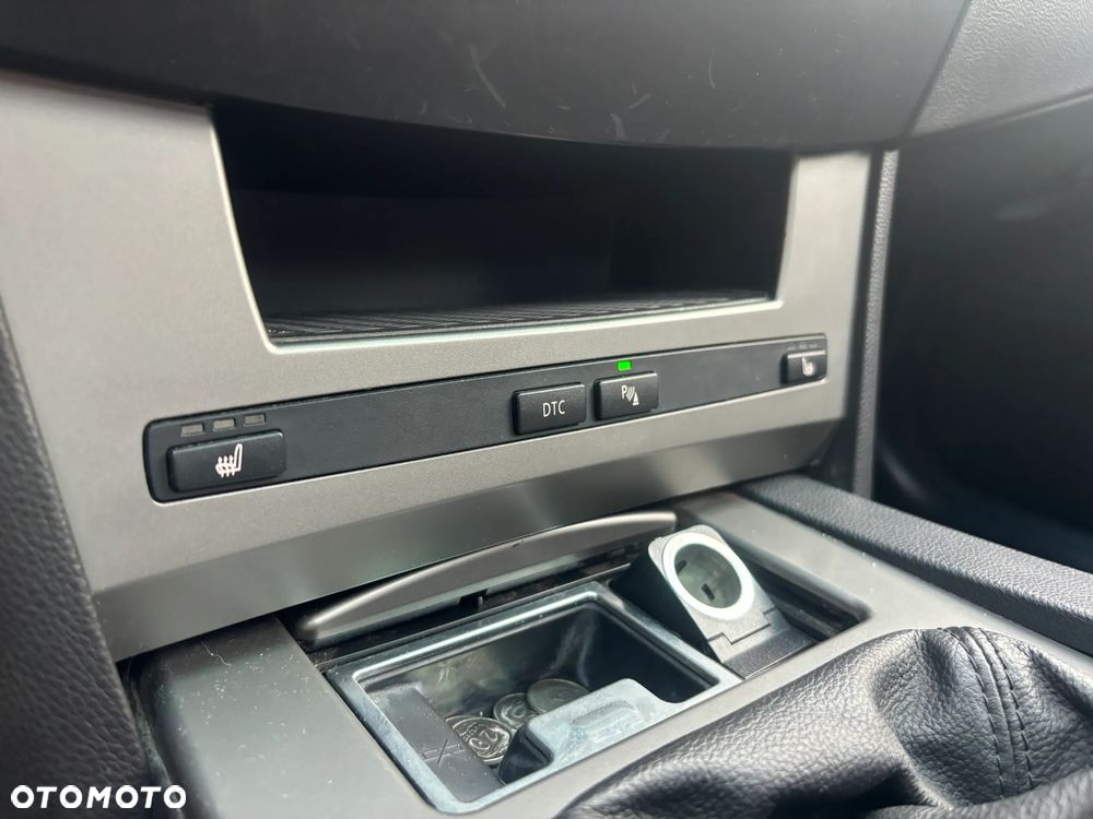 BMW Seria 5 523i - 13