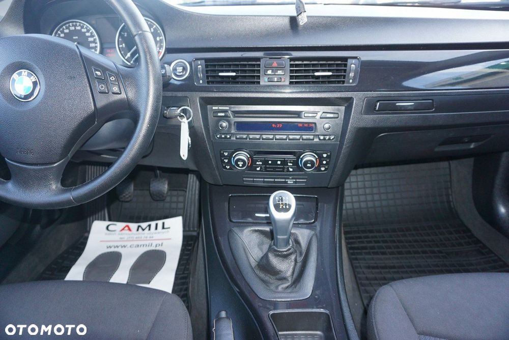 BMW Seria 3 - 16
