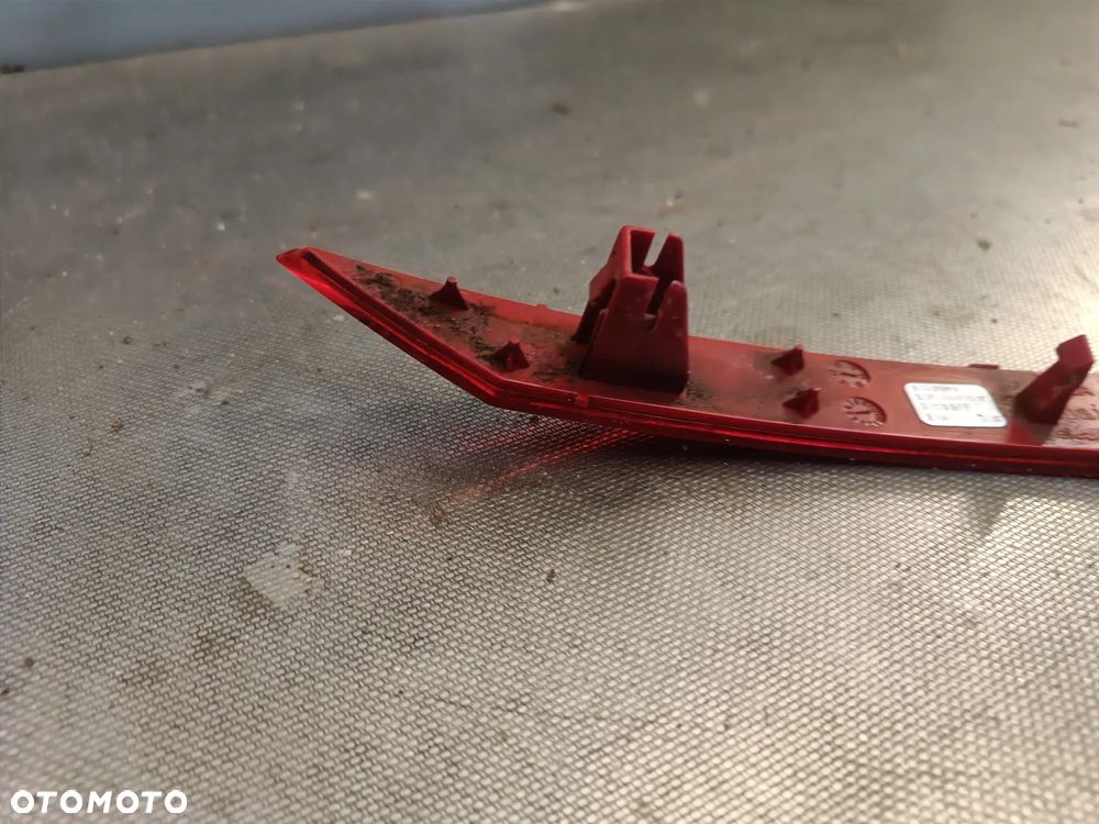 Odblask tylnego zderzaka Seat Leon 3 III Kombi Prawy 5F9945106C - 10