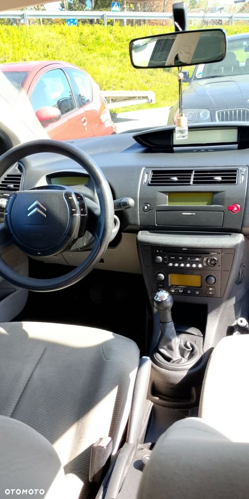 Citroën C4 1.4 16V X - 3