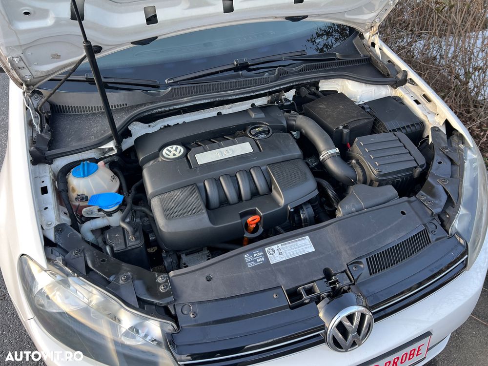 Volkswagen Golf - 10