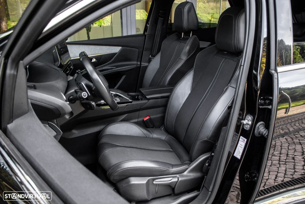 Peugeot 3008 1.6 Hybrid GT e-EAT8 - 28