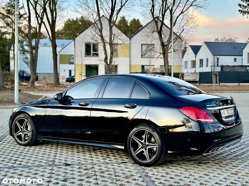 Mercedes-Benz Klasa C AMG 43 4Matic 9G-TRONIC - 3