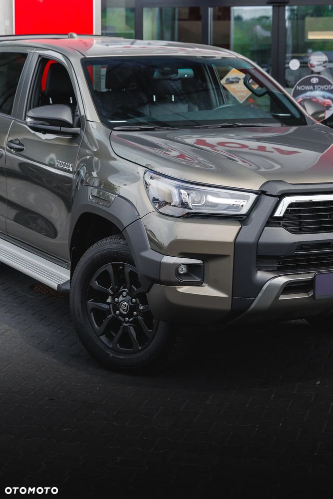 Toyota Hilux 2.8 D-4D Double Cab Invincible 4x4 - 3